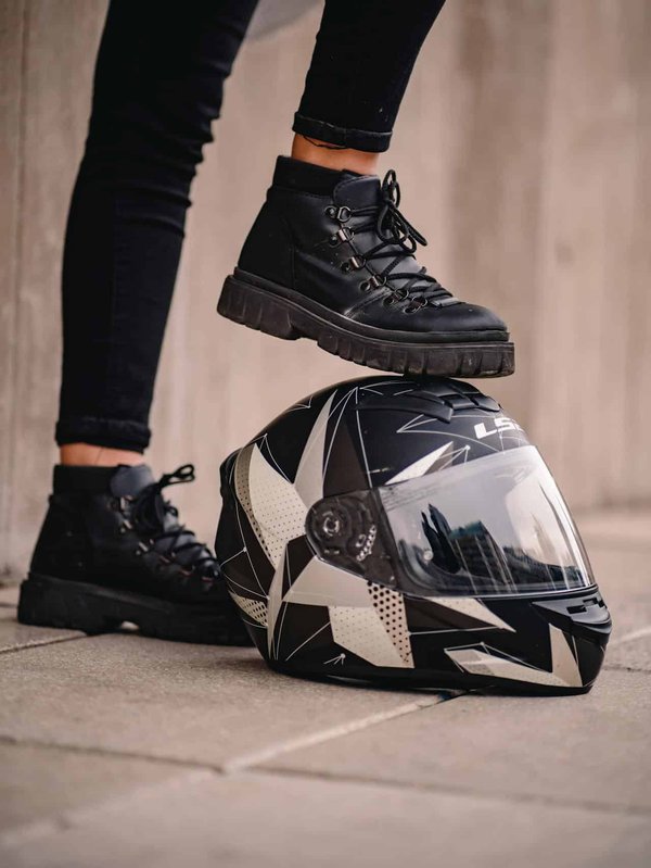 Comment choisir des protections de genoux pour une conduite tout-terrain ?